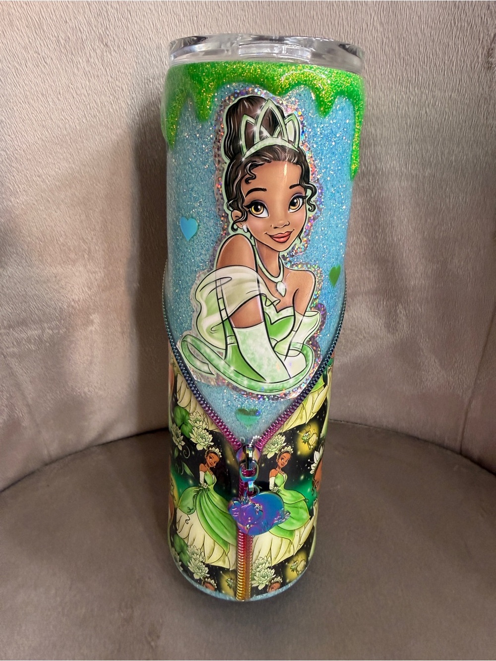 Tiana, Princess and the frog 🐸. -Themed Glitter Tumbler